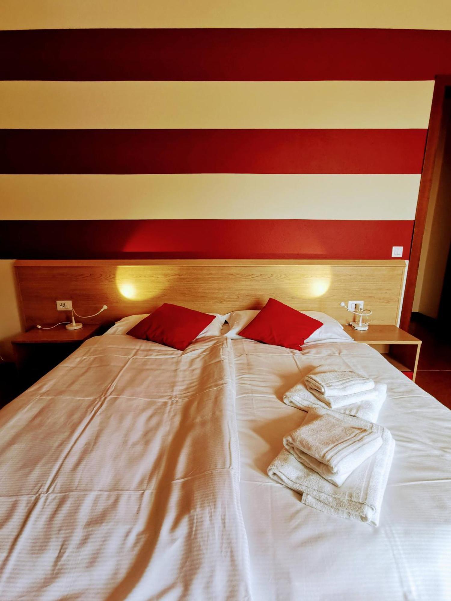 Ristorante Le Rasole Hotel Гарда Екстериор снимка